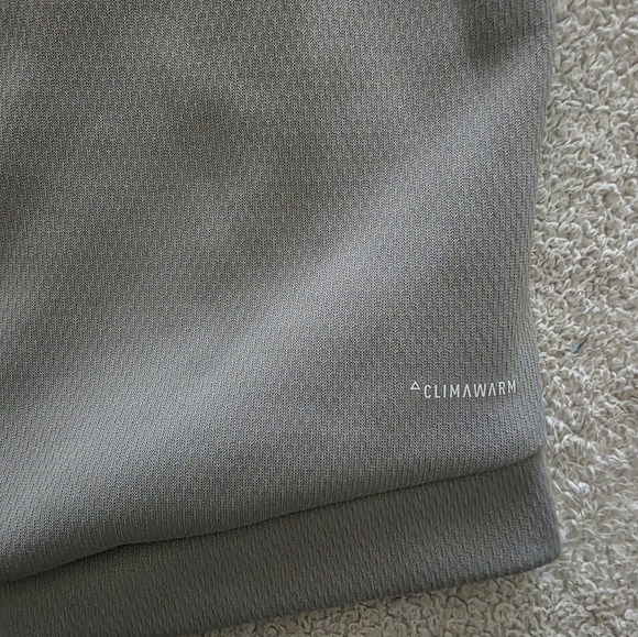 adidas Response Performance 1/4 Zip Pullover, Men's Medium, EUC - Light Gray - Picture 11 of 13